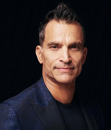 Johnathon Schaech